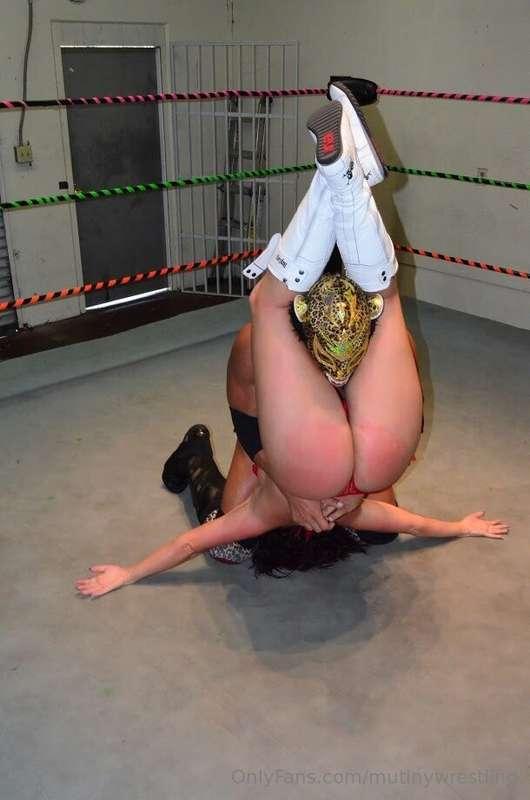 mutinywrestling image #7