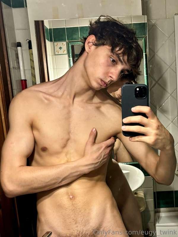 eugy_twink main image