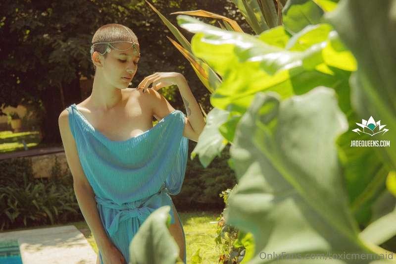 old pics, with shaved head ♥