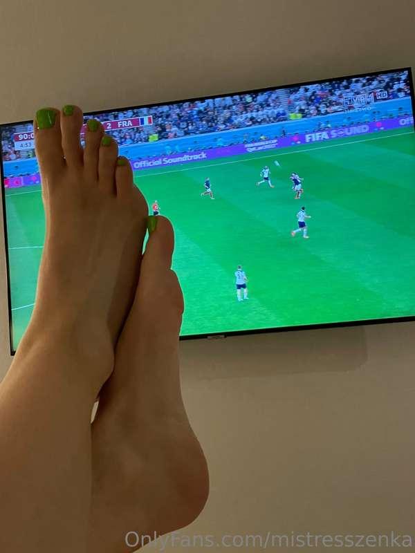 Football and feet 😏
what can be better