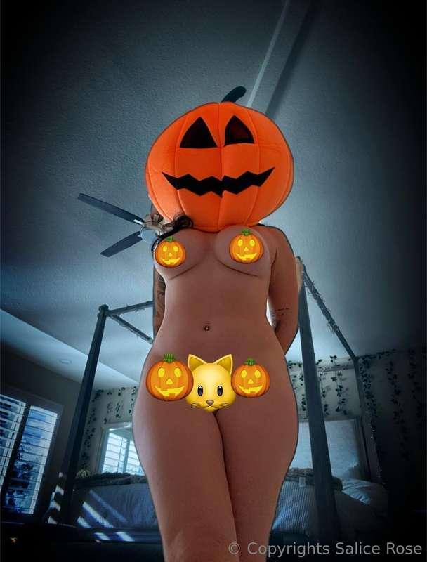 BOO!!👻🎃UNLOCK the DM I sent you to see me wearing ABSOLUTELY..