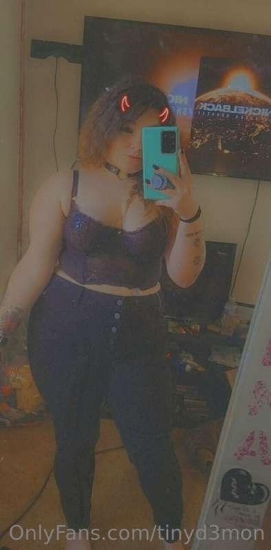 Hey names Tiny an welcome to my page 😘 
There will many thin..