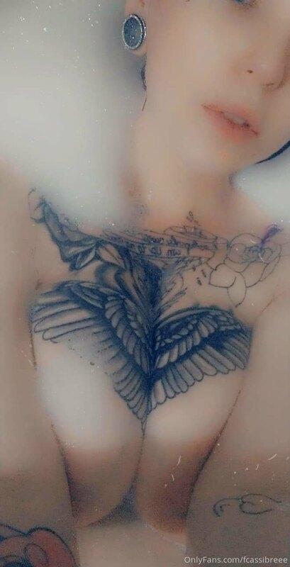 Ooof, yall go check out this babe ? 
Click here ?? @faithles..