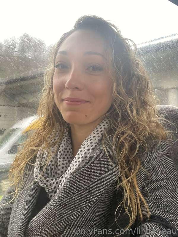 Felt silly taking a selfie on the bus, oh the things I do fo..