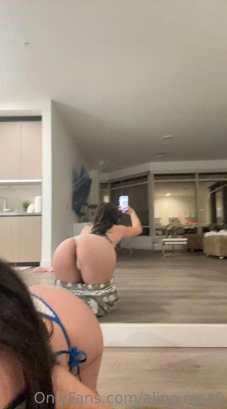 😘