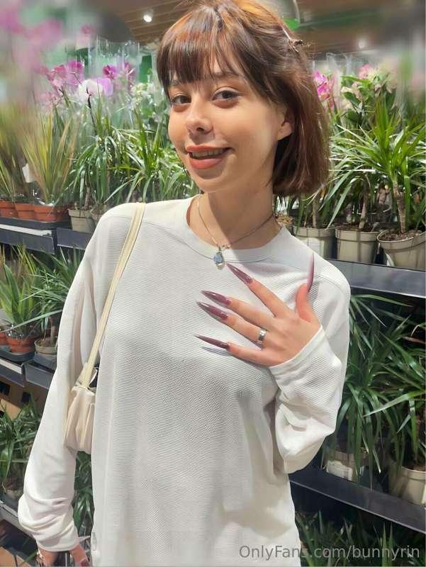 Flower 𝐟𝐚𝐢𝐫𝐲🧚‍♀️
