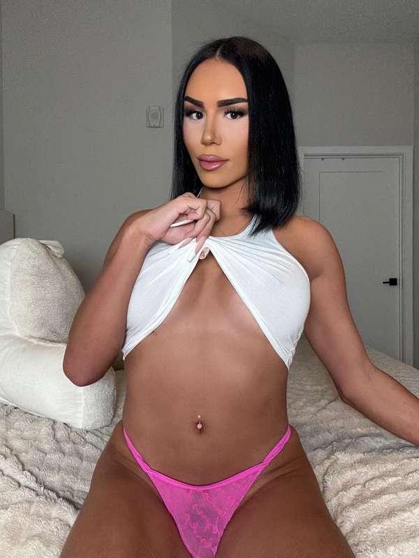 Titty thursday?🍈🍈