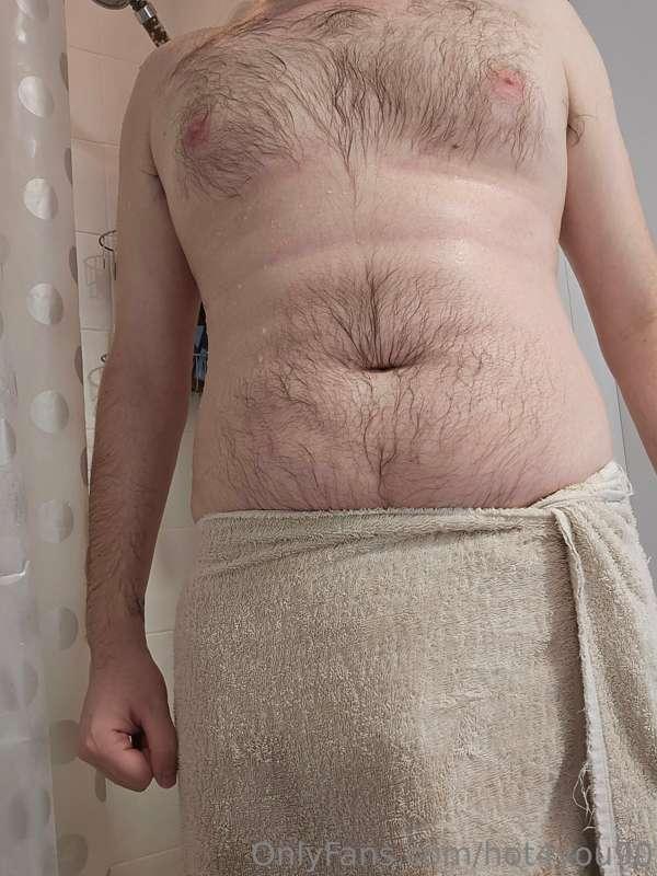 Remove the towel @hot4youvip