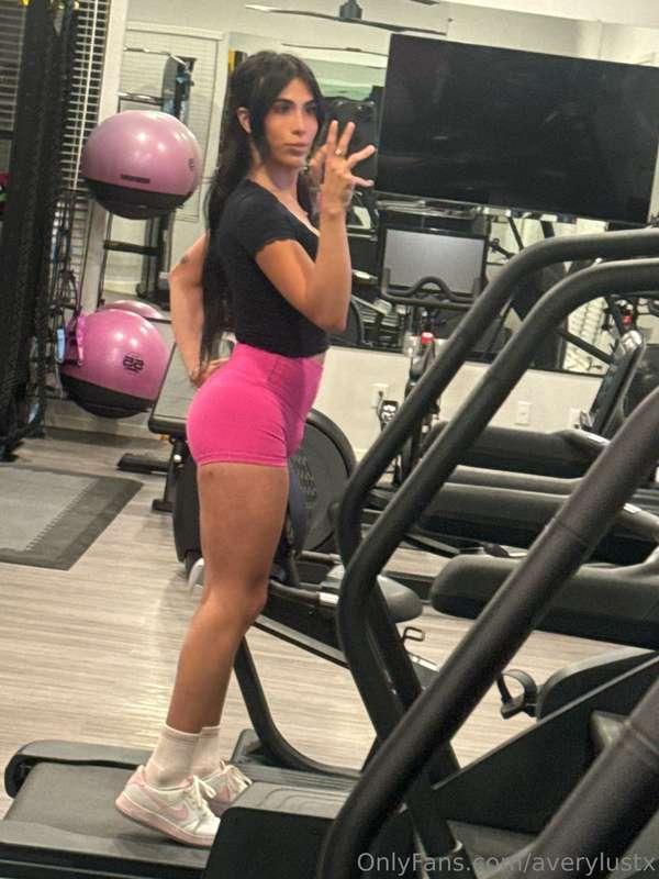 Will you be my spotter???? 