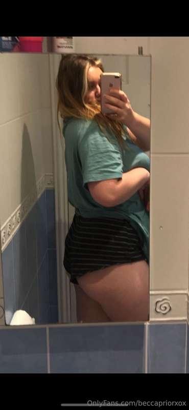 Does my bum look big in this? 😛😛
