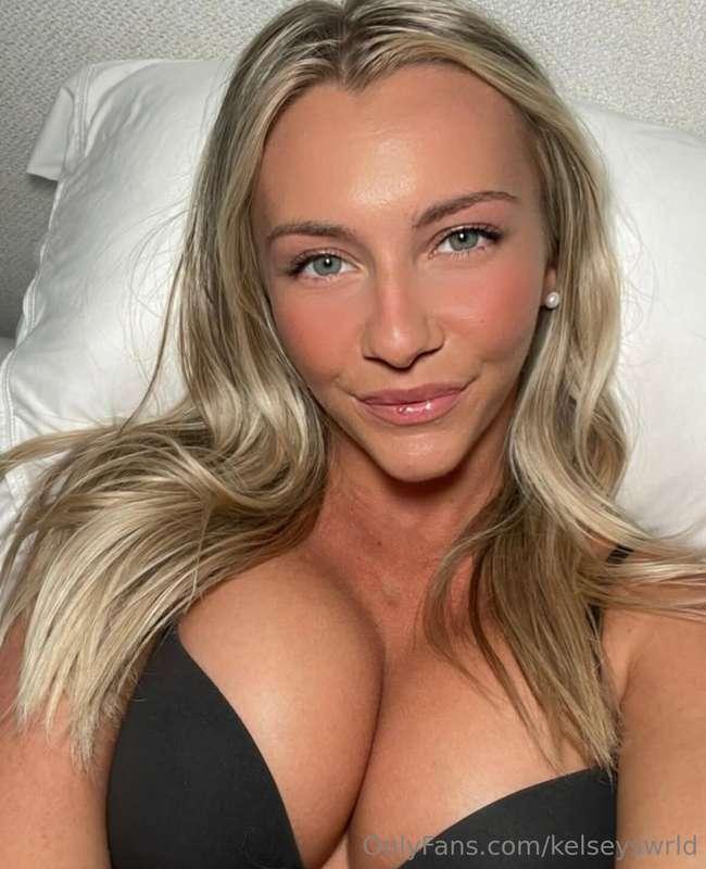 Cum over and let me look at you like this ♥️