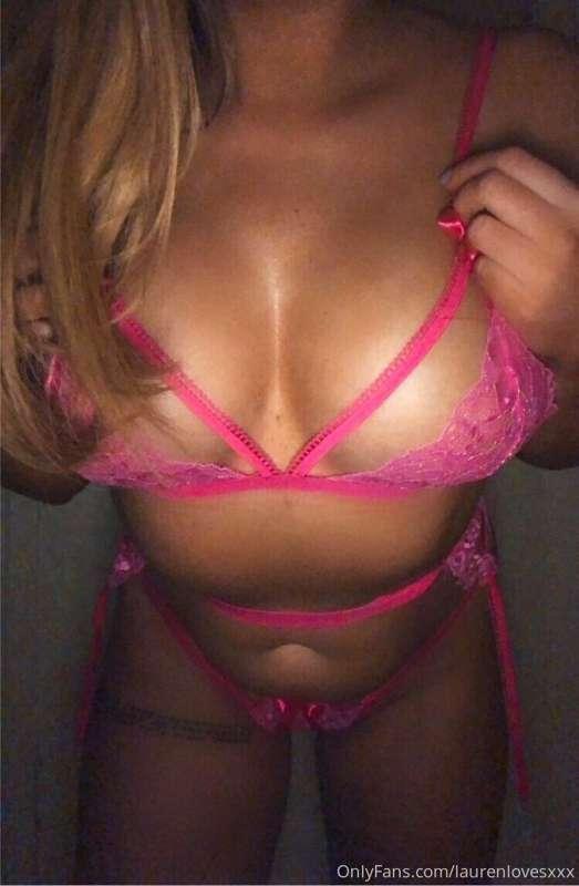 Pink to make you wink baby 😉💕