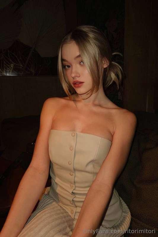 Tenderness in beige… but don’t underestimate me 🤫