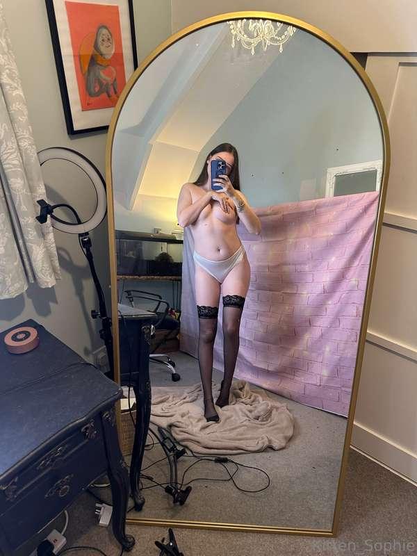 🩷 need some cum in these panties 