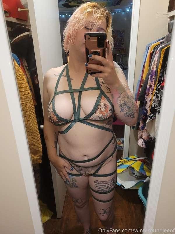 My poison ivy harness completed. Gonna post more tomorrow