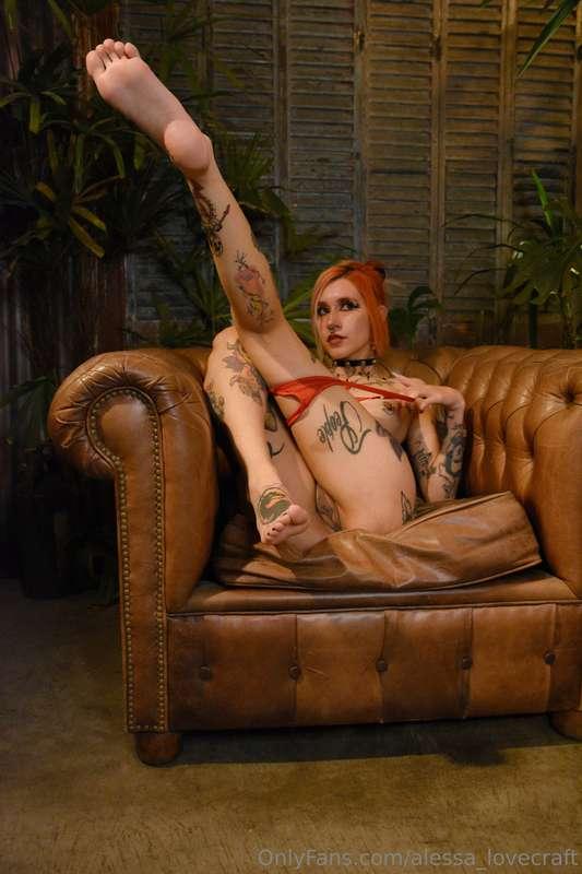 Nuevo set navideño ya disponible en https://jadequeens.com/a..