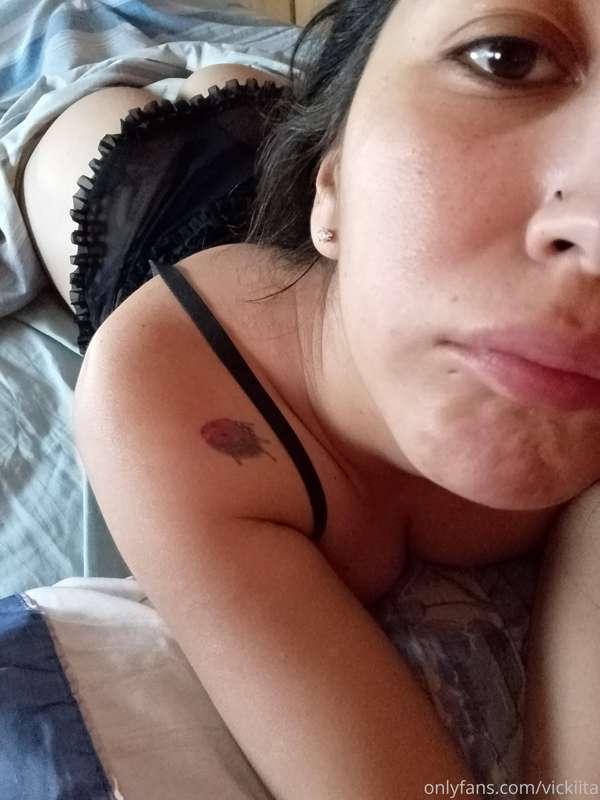 Sometimes I sleep with underwear, and other times with nothi..