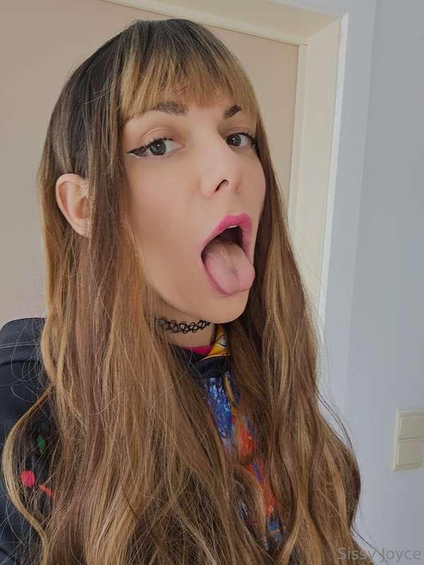 sissyjoyce image #0