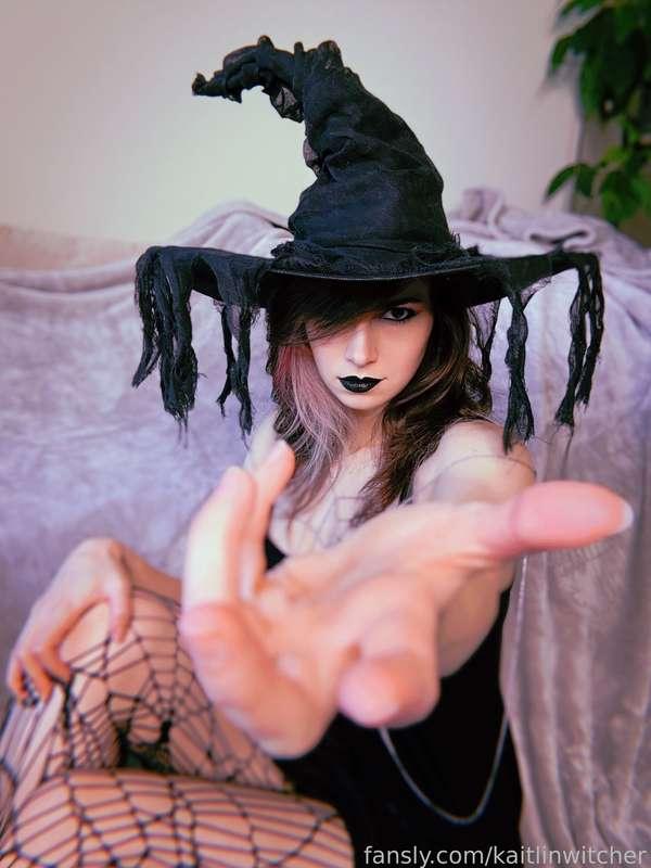 kaitlinwitcher image #1