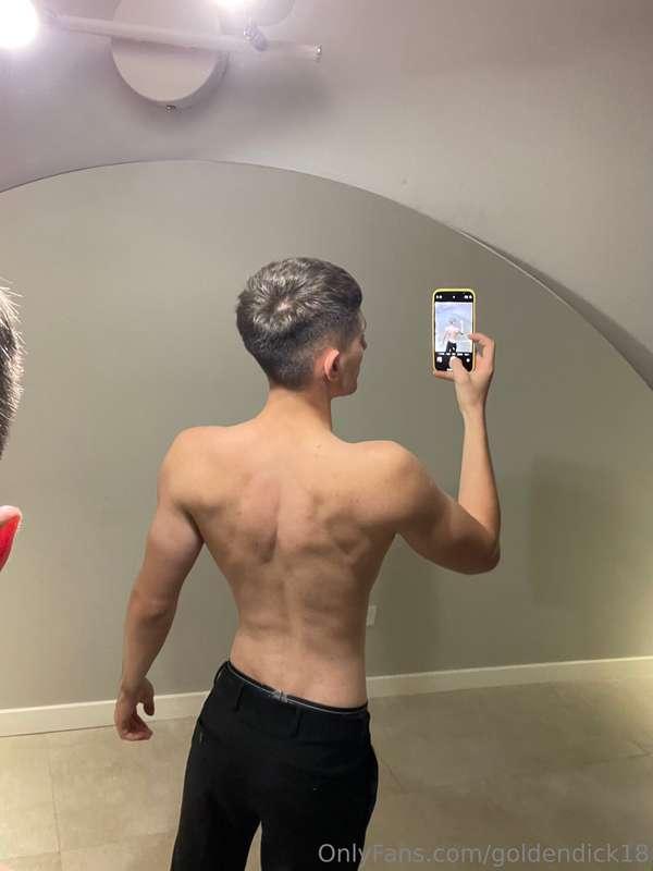 I'm completely sure that my back is the best part of my body..