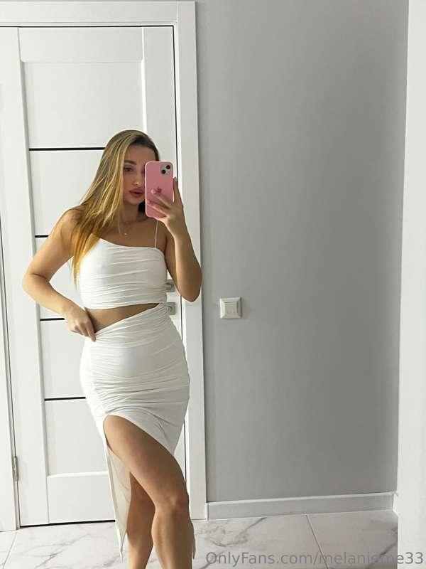 How do you like my outfit baby? 😍🥰