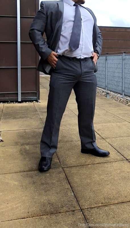 thesuitedboss image #0