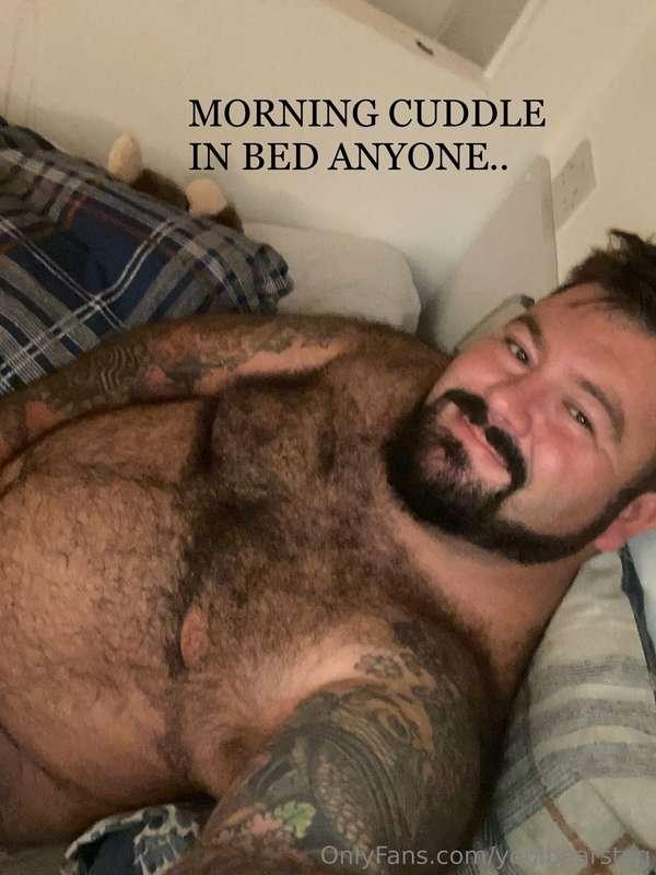 Morning cuddle anyone