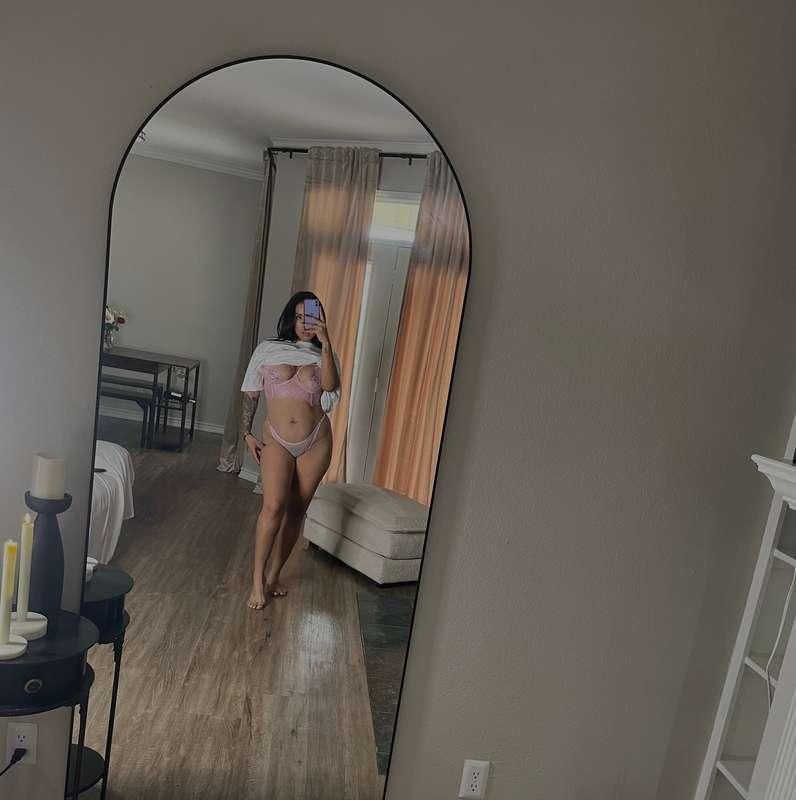 Under the oversized shirts 🫦🔥