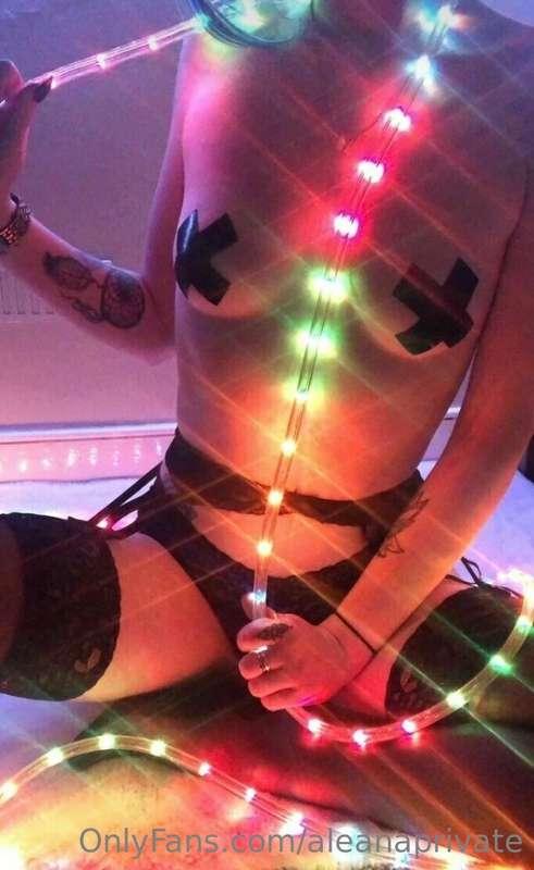 Check out my gal @bluetatgoddess for all your kinky needs 😇 ..