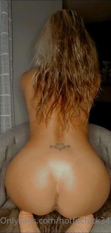 Its Hump Day! 💋🍑