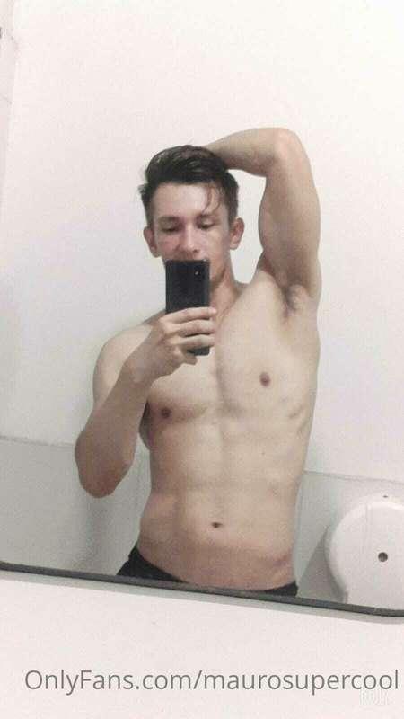 Para que lo conozcan un poco más 😏🔥😈