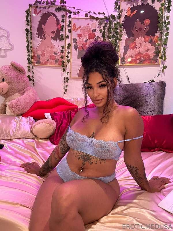 I promise I don't bite... too hard 😈