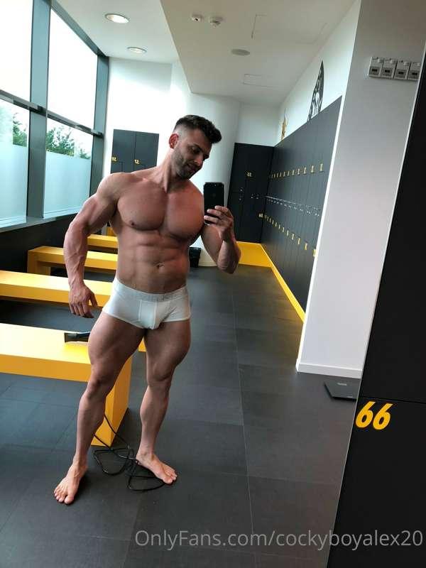 Morning workout😈🍆