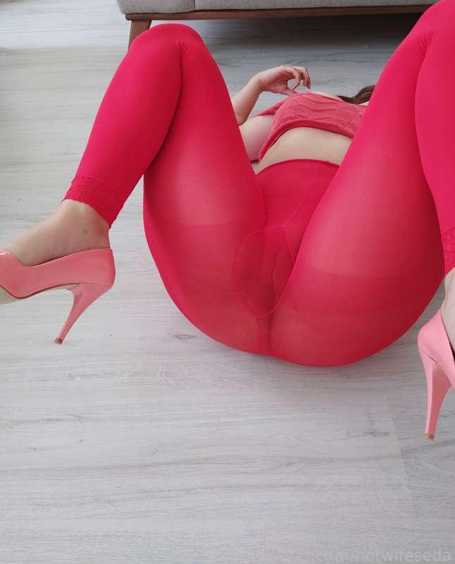 hotwifeseda image #11
