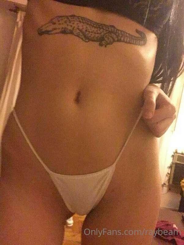 ready to bed 👧🏻 but I don't want to go to sleep because my b..