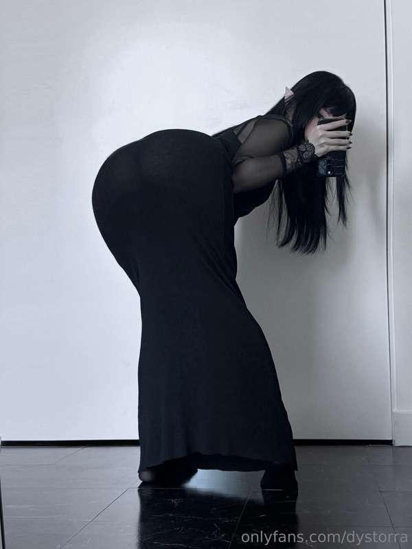 I think this dress is see through can you check for me?