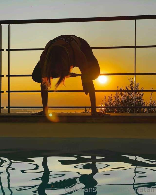 yoga in the evening is magical🤩