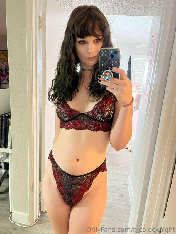 nicolecknight image #1