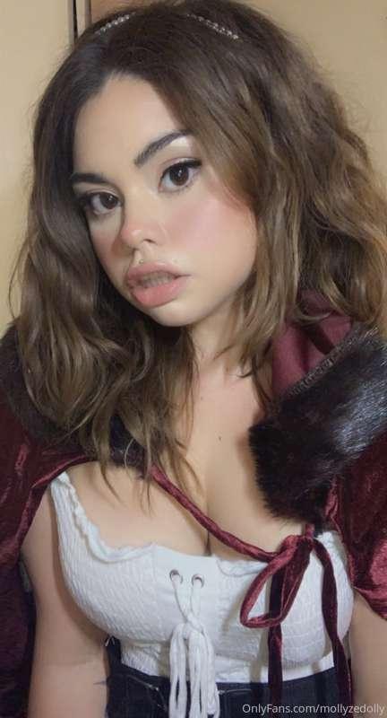 Are you the Big Bad Wolf?

Little red riding hood! The Hallo..