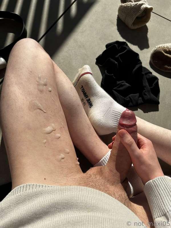 Used the sun for the first outdoor jerk of the season, right..