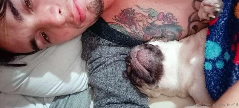 🐶