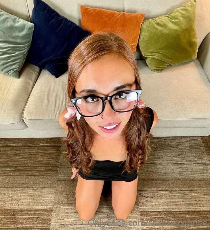 @brandibabees does EVERYTHING 👀 she just made her page FREE ..