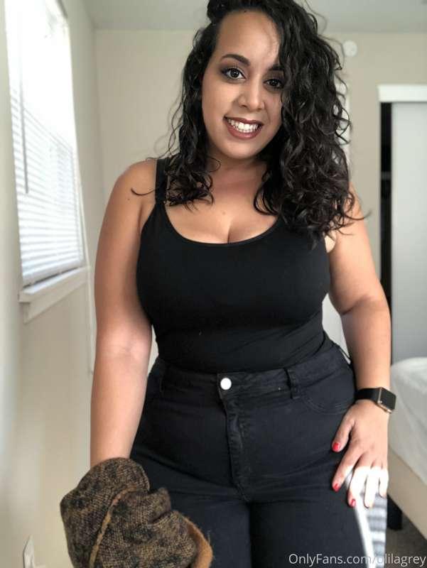 Got a new ring light and got dressed up last night! After di..