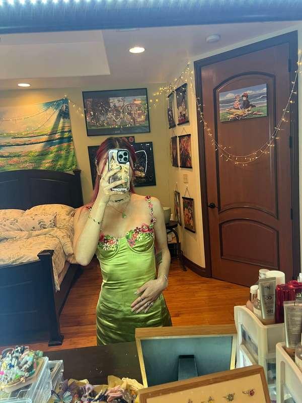obsessed w this dress