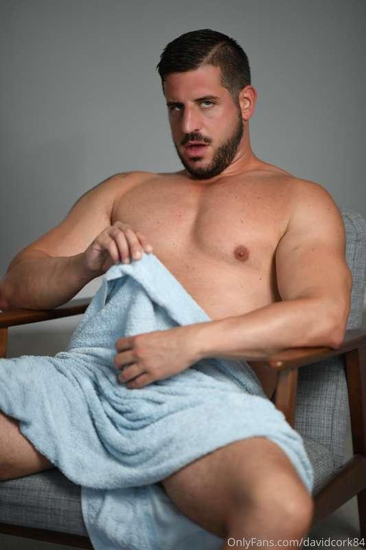 Horny in my last shooting .the photografer want my cock in h..