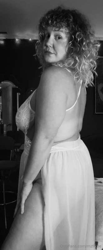 Posting a teaser of a non solo video in tomorrow’s reading. ..