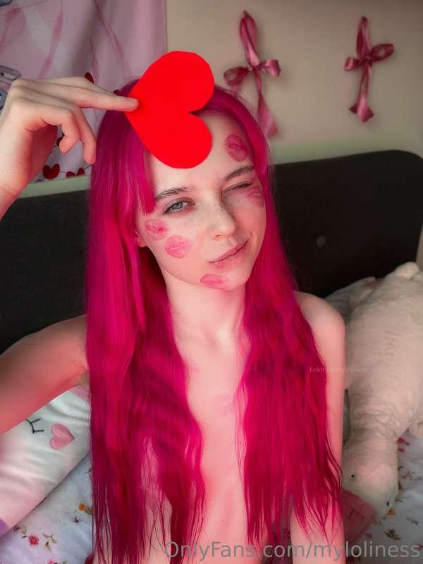 Happy Valentine's Day sweethearts! ❤️😝
I'll be uploading lot..