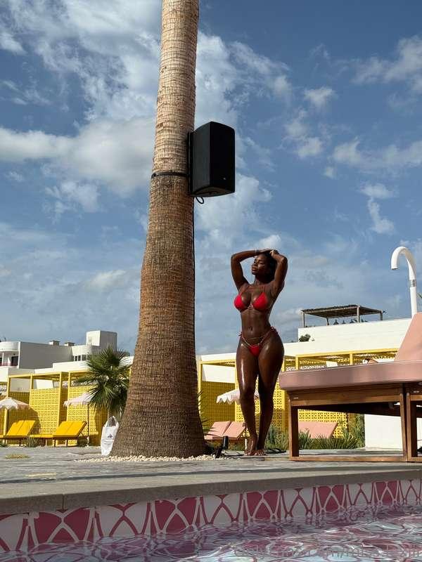 Who’s celebrating Freaky Friday with me?!