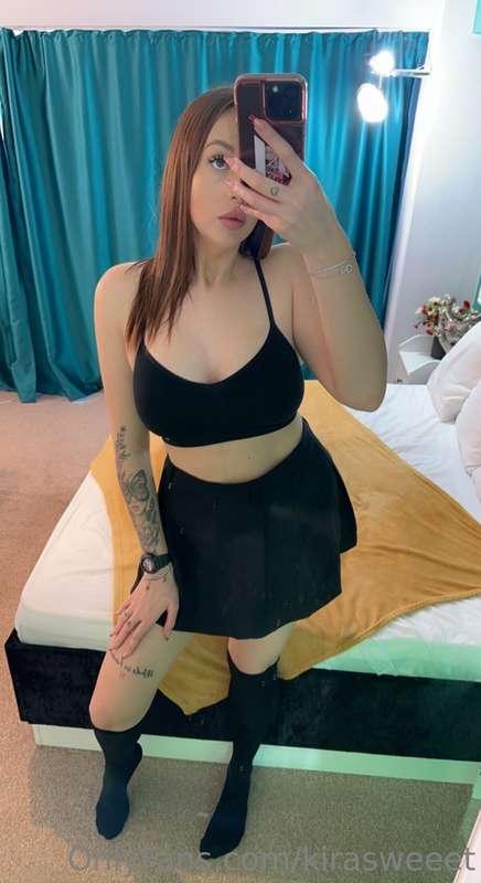 Take of my Skirt Babe 😈