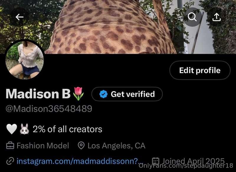 Aaaand my official X account too 🫶🏻 hate my username but the..